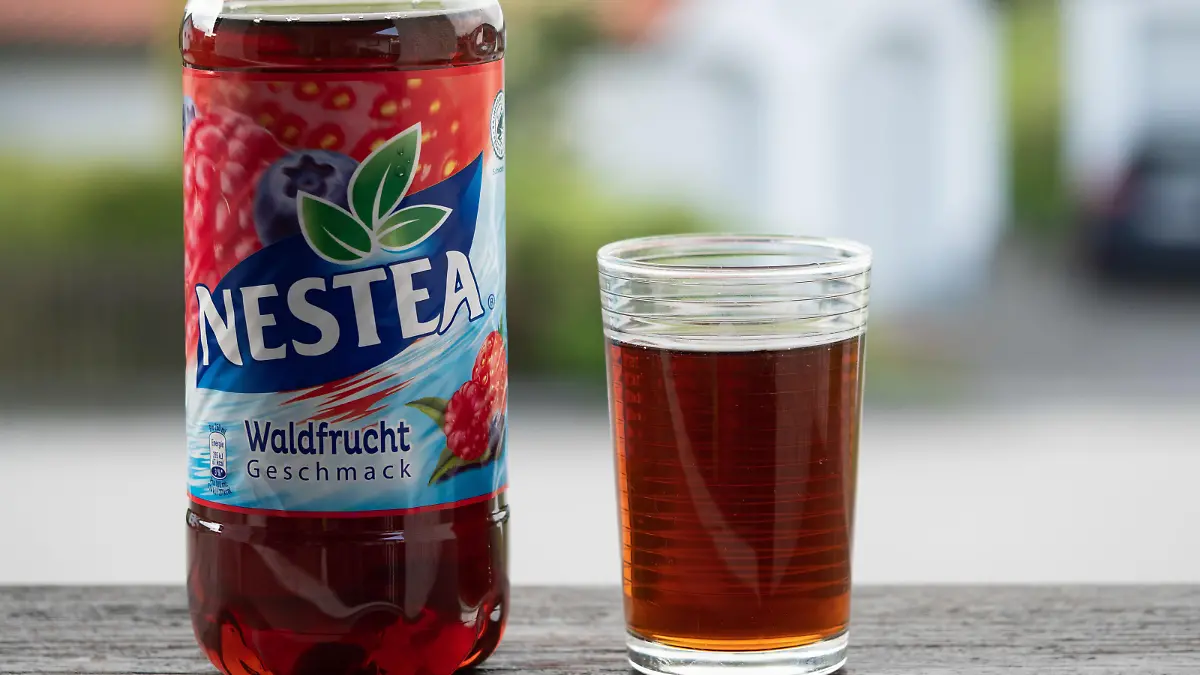 May 5, 2022, Vilshofen on the Danuba, Bavaria, Germany: A view of a glass and plastic bottle of Nestea Wild Berries (Credit Image: © Igor Golovniov/SOPA Images via ZUMA Press Wire