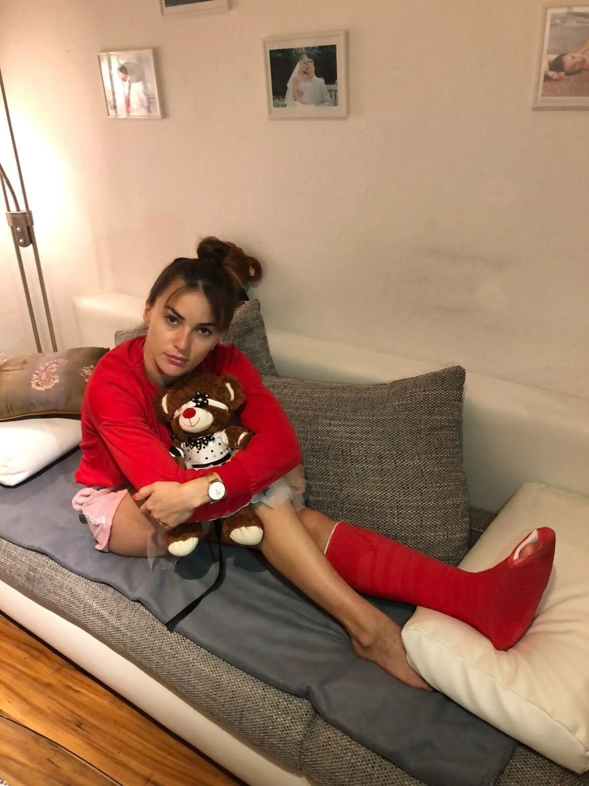 Renata Lusin muss die nächsten Wochen einen Gips tragen.