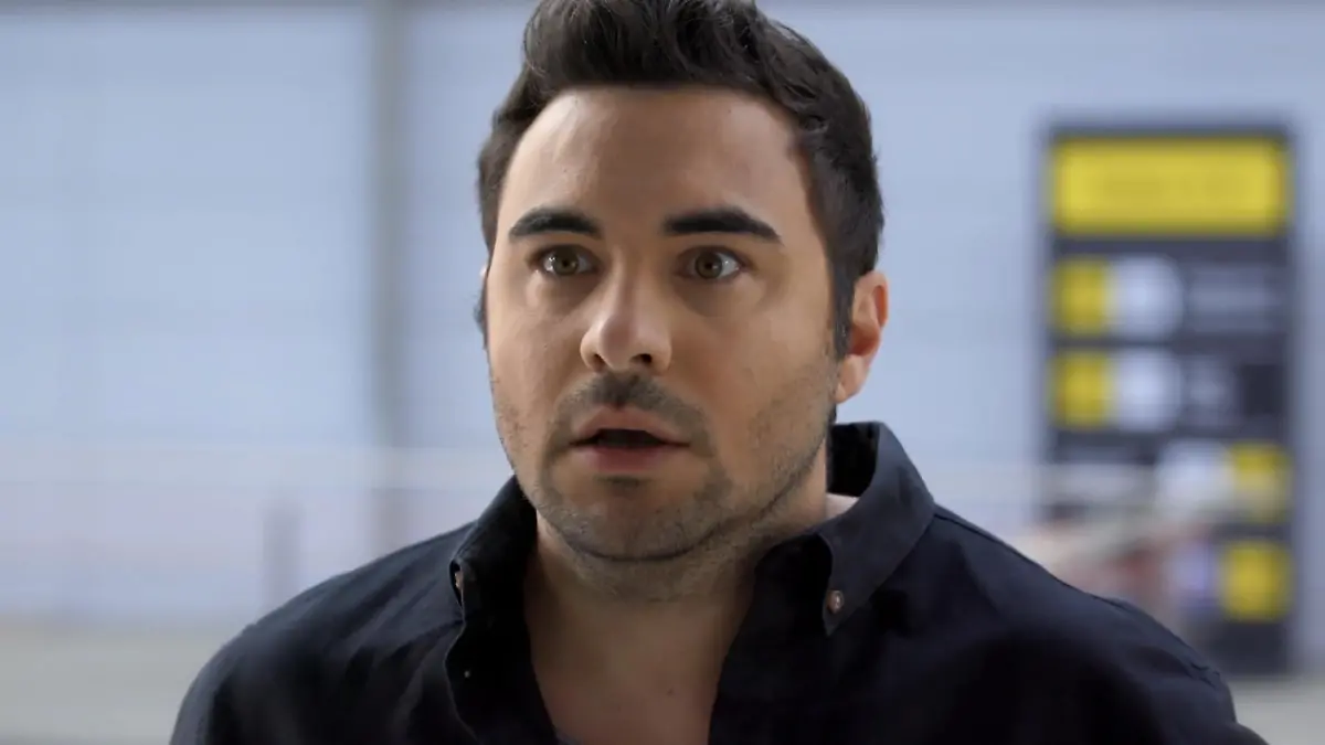 Easy will den Jungen aus Brasilien am Flughafen abholen „Unter uns“-Folge vom 16.07.2020