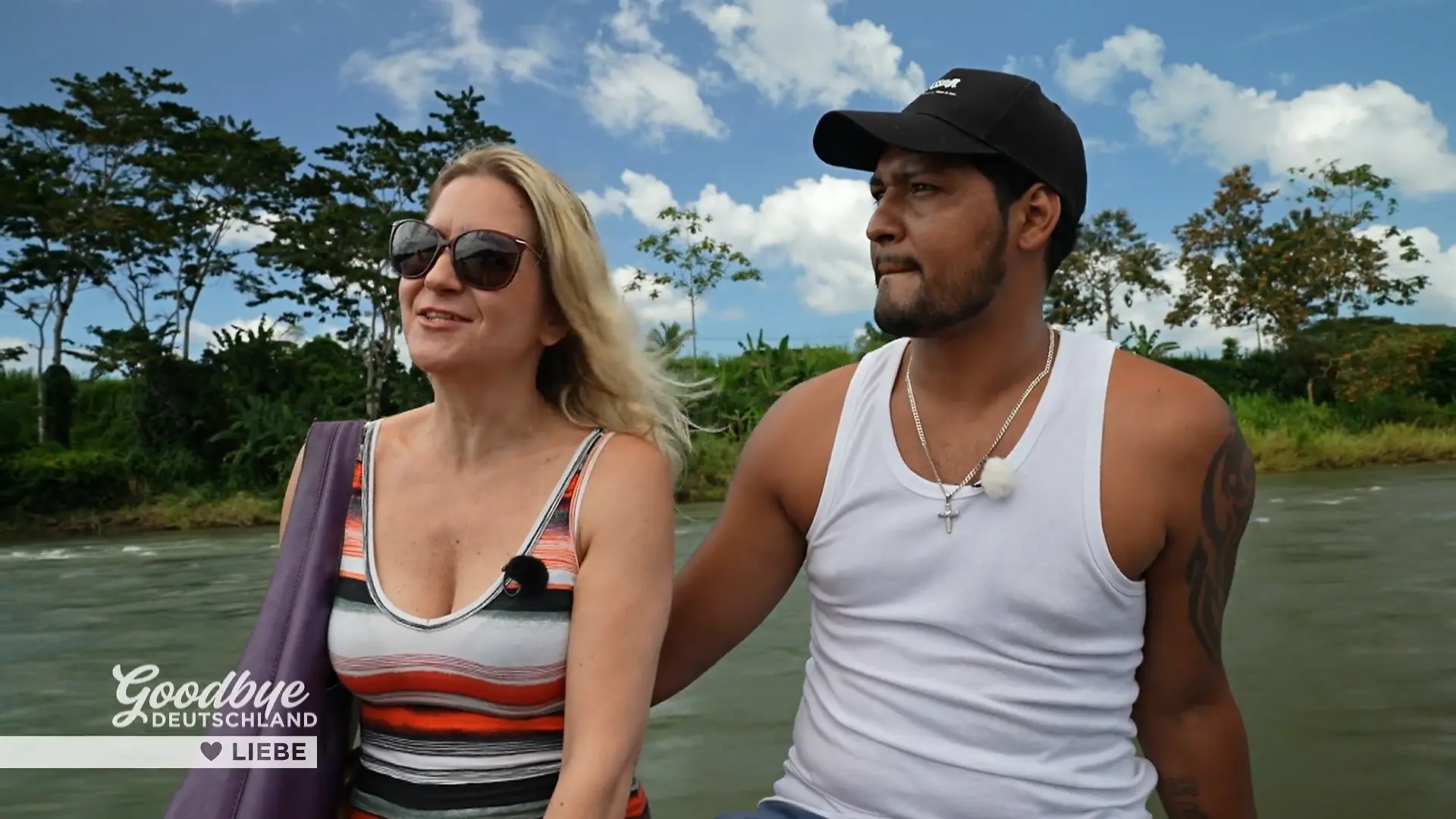 Martina wagt illegalen Panama-Trip für ihr Event Alkohol an der Grenze kaufen