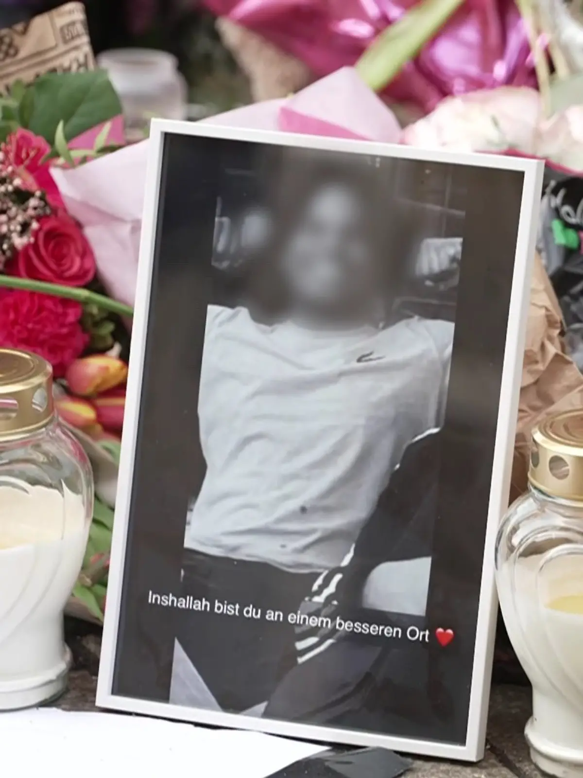 Vier Kugeln treffen Lorenz aus der Polizeiwaffe – alle von hinten, wie die Obduktion zeigt. 