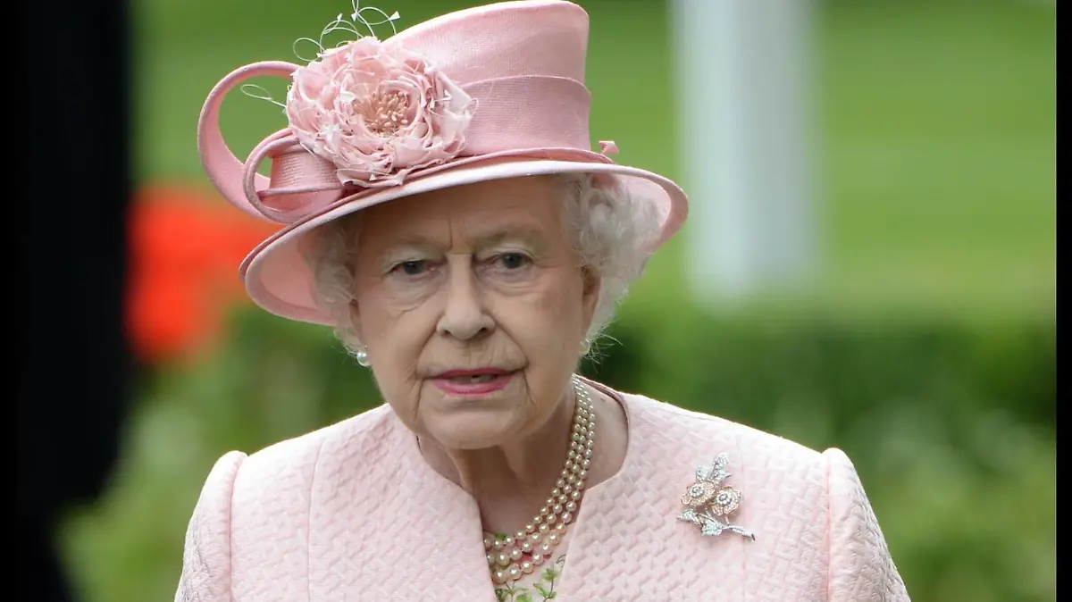 Queen Elizabeth II erstmals nicht beim Royal Ascot - Archivbilder HM The Queen Elizabeth II at the Opening day of Royal Ascot 2013 Ascot, United Kingdom Tuesday, 18th June 2013, Picture by AndrewParsons / i-Images AndrewxParsonsx/xi-Images PUBLICATIONxINxGERxSUIxAUTxHUNxONLY IIM-0108-0096