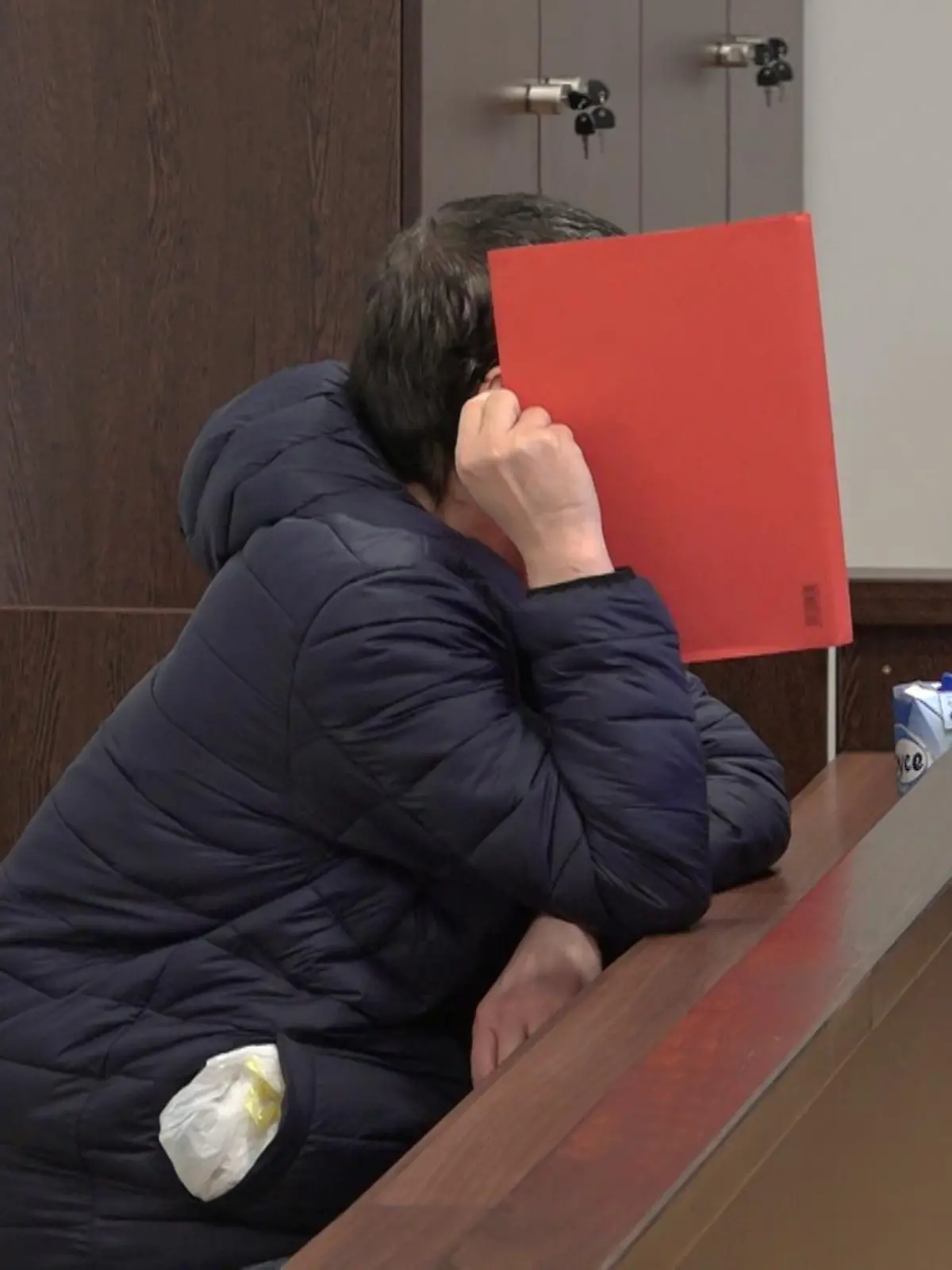 Ein 52-Jähriger aus Wesel soll seine Tochter missbraucht und drei Kinder mit ihr gezeugt haben.