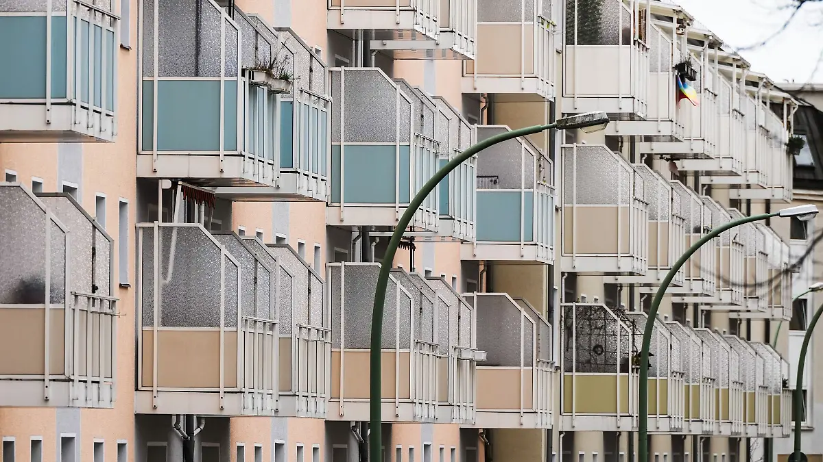 Das Brandenburger Finanzministerium droht Eigentümern ohne abgegebene Grundsteuerklärung mit einem möglichen Zwangsgeld. (Archivbild)