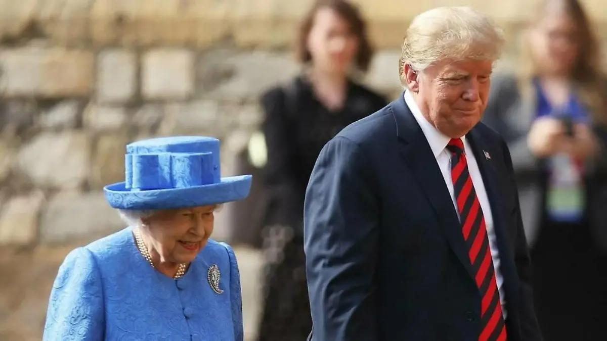 Hat Donald Trump nur vor Queen Elizabeth II. Respekt?