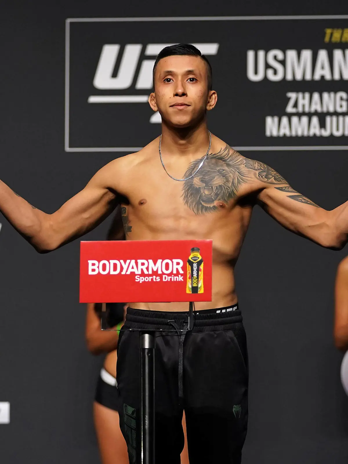 MMA: UFC 261-Weigh Ins, Apr 23, 2021 Jacksonville, Florida, USA Jeff Molina gestures while on the scale during weigh-ins for UFC 261 at VyStar Veterans Memorial Arena. Mandatory Credit: Jasen Vinlove-USA TODAY Sports, 23.04.2021 16:20:21, 15952951, NPStrans, VyStar Veterans Memorial Arena, MMA, TopPic PUBLICATIONxINxGERxSUIxAUTxONLY Copyright: xJasenxVinlovex 15952951