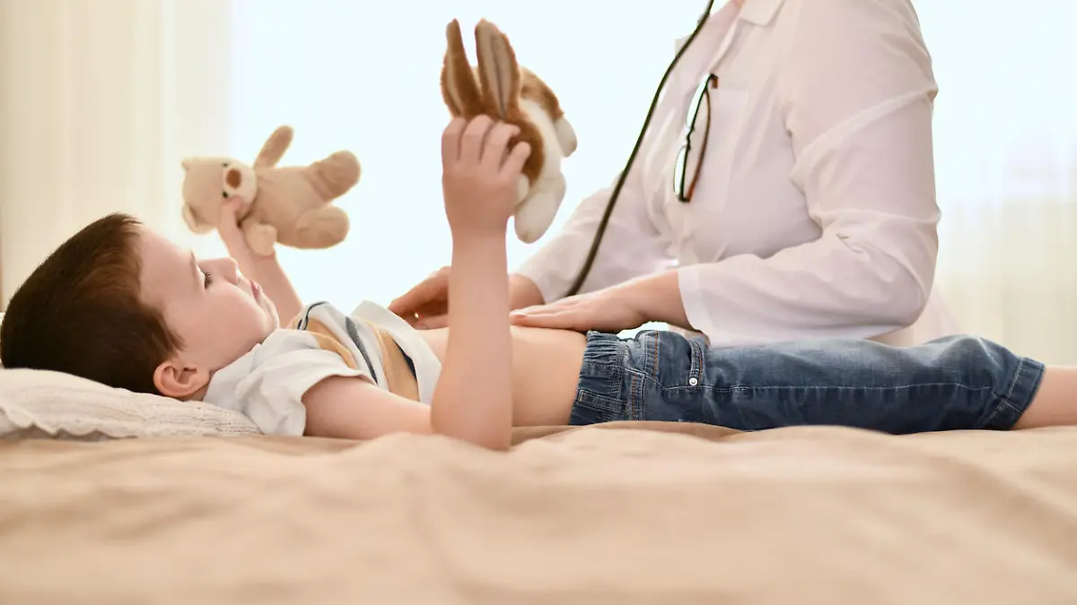 Kernbestandteil der Zöliakie-Diagnostik sind ein Antikörpertest und eine Dünndarmbiopsie.