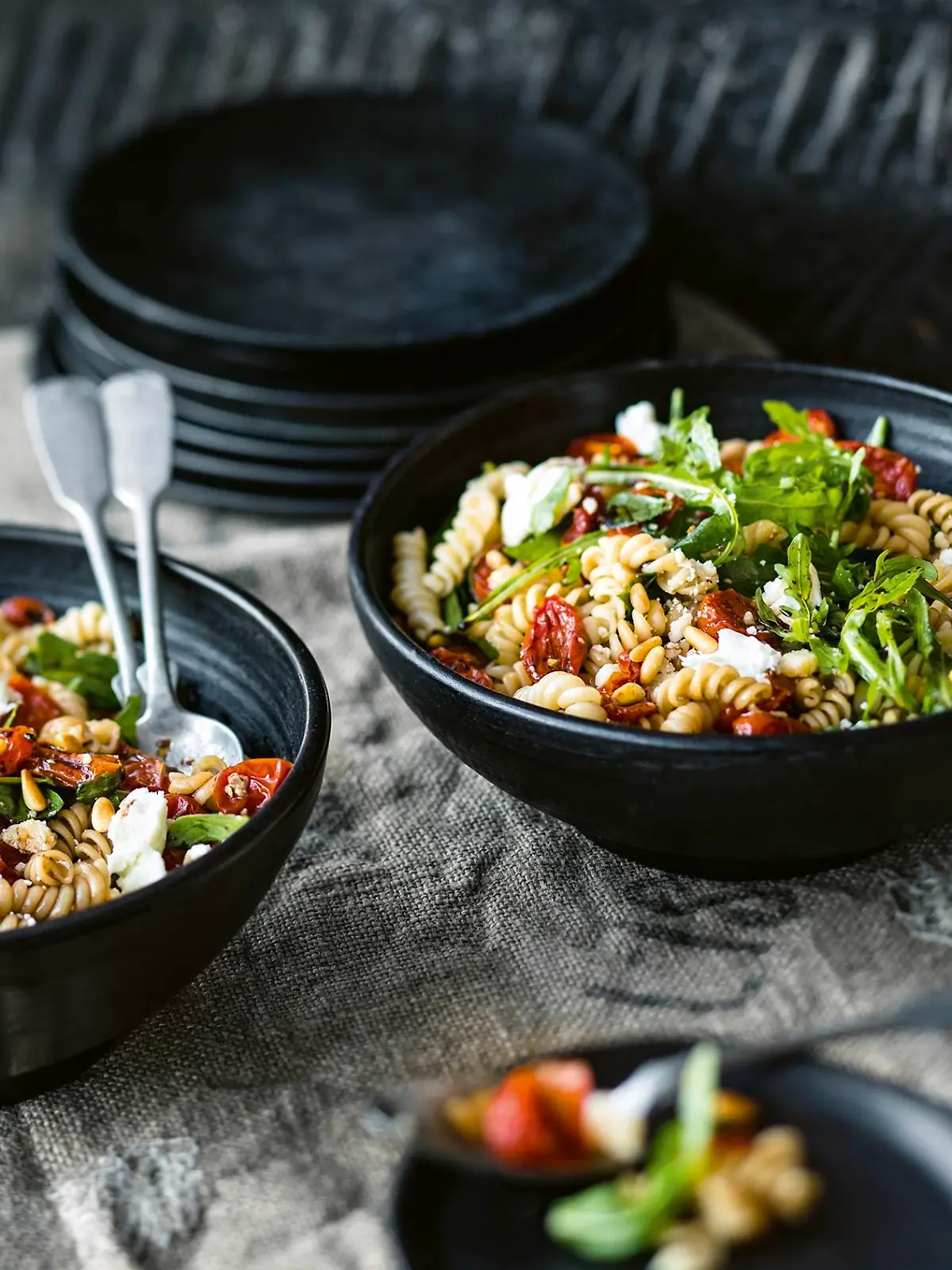 Nudelsalat mit halb getrockneten Tomaten.jpg