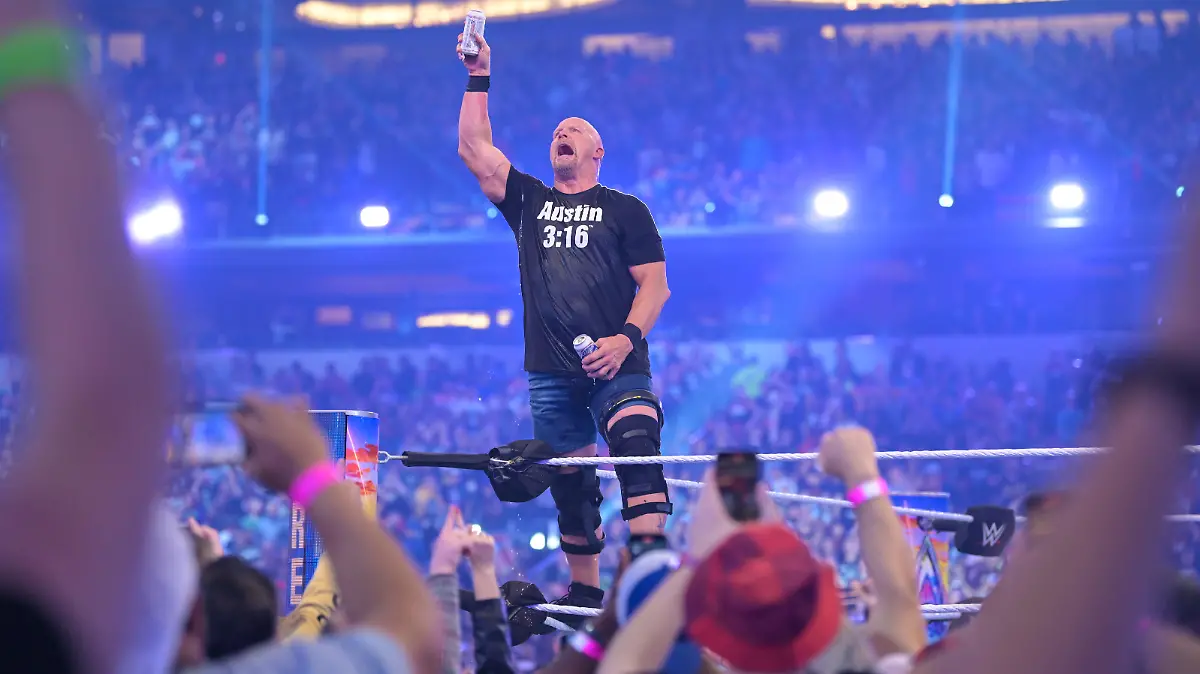 Steve Austin feierte 2022 ein Gastspiel im Stadion der Dallas Cowboys.