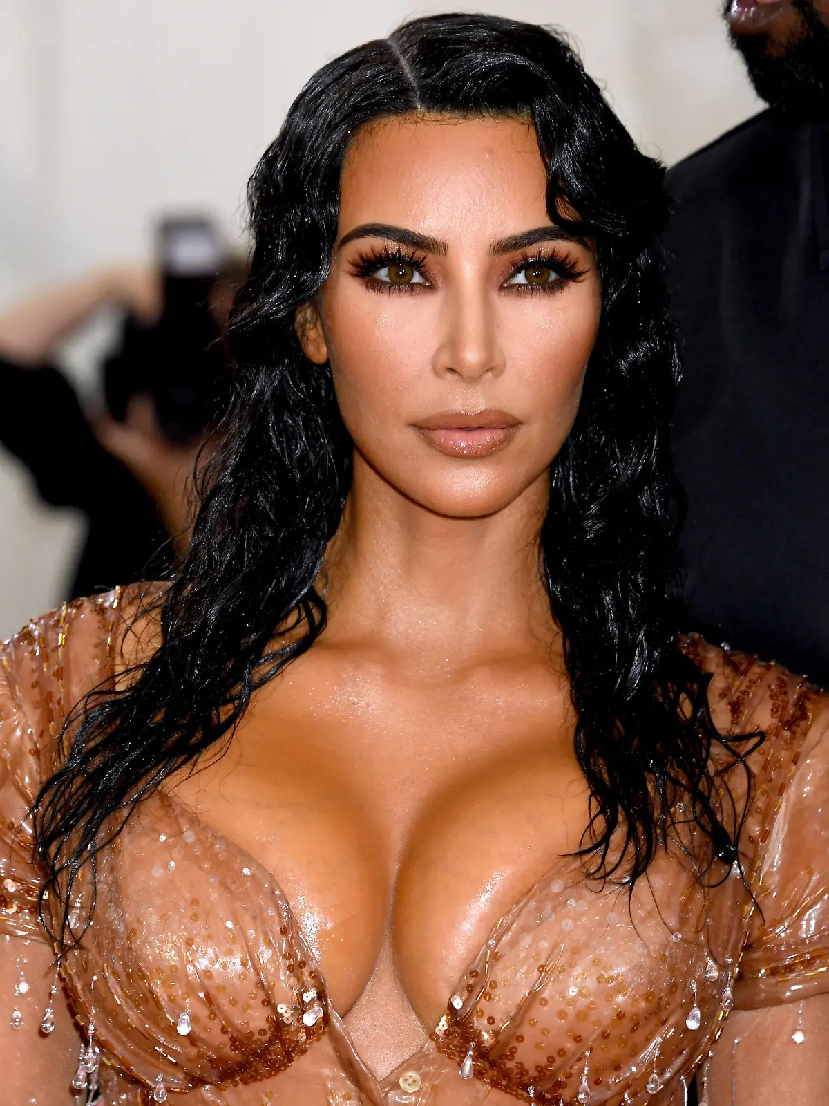 ARCHIV - 02.05.2019, USA, New York: Kim Kardashian kommt zur Met Gala. Sie hat Ärger mit traditionsbewussten Japanern. Kardashian wies deren Kritik an ihrer neuen Kimono-Modelinie zurück. (zu dpa "Japaner kritisieren Kim Kardashian wegen Kimono-Unterwäsche") Foto: Jennifer Graylock/PA Wire/dpa +++ dpa-Bildfunk +++