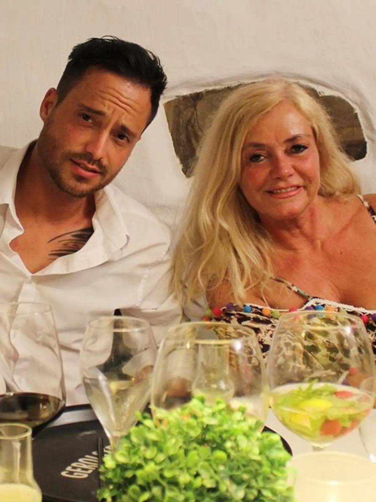 "Schwiegertochter gesucht" 2020: Vera Int-Veen besucht Single Dennis und Mutter Carmen.