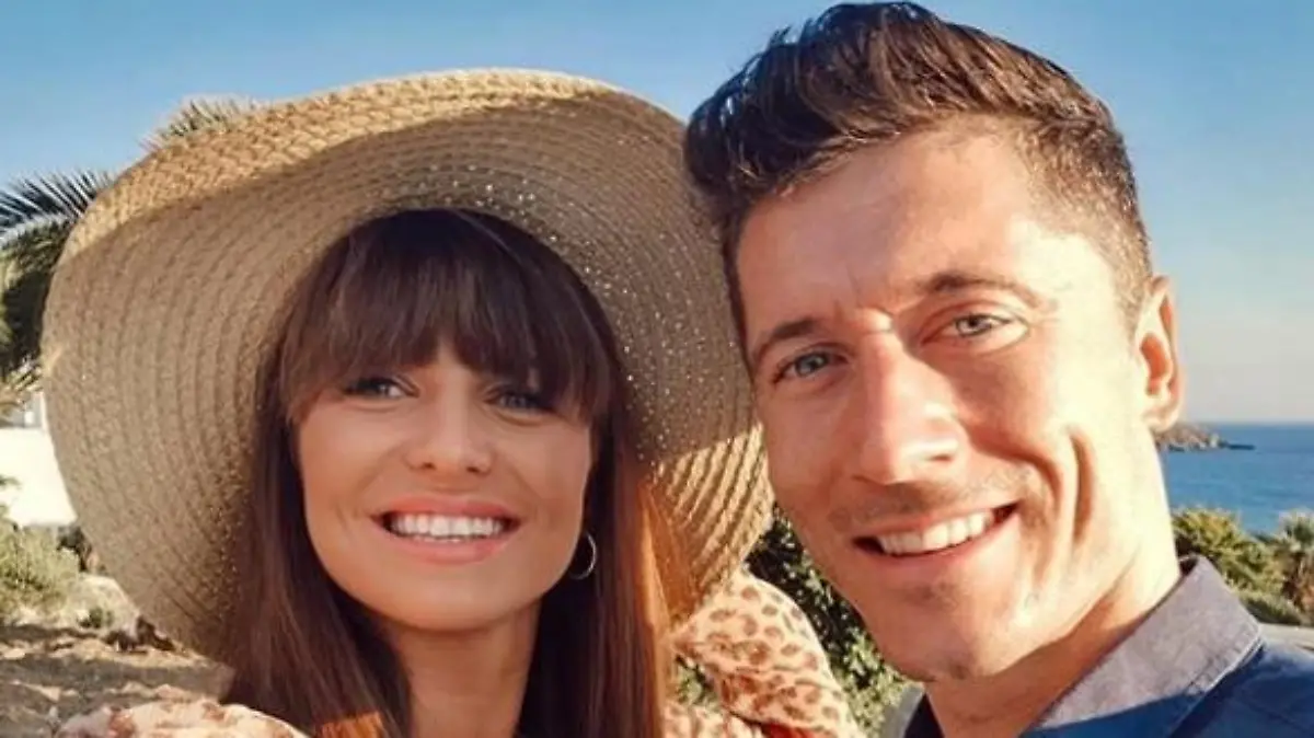 Bayern-Star Robert Lewandowski urlaubt mit Frau Anna in Griechenland