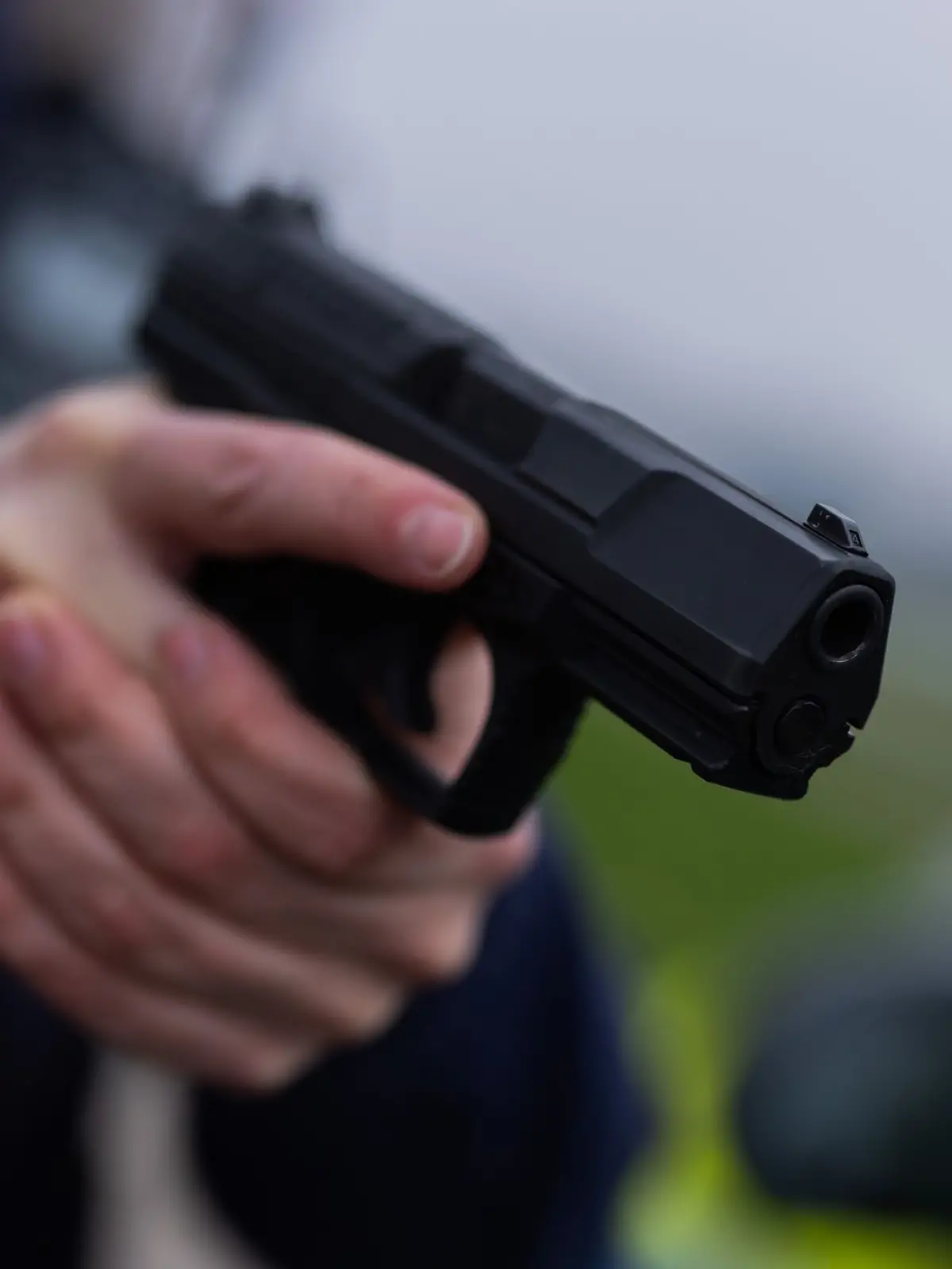 Bild zu: "Mann zielt mit Waffe auf Polizei – dann fallen Schüsse"