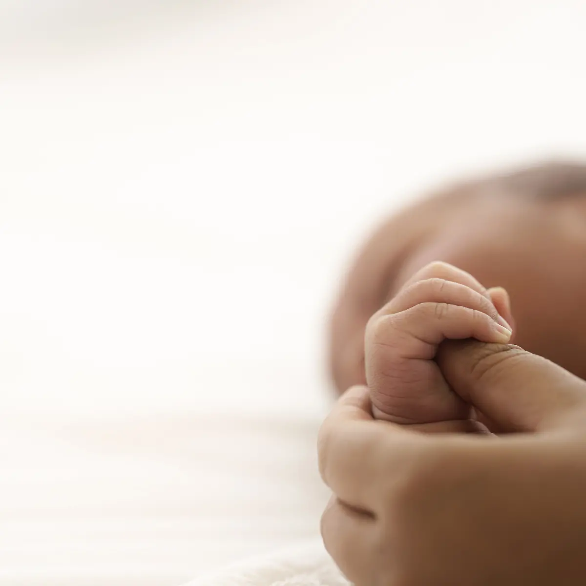 Baby-Wunder an Ostern: Frau (32) bringt Sechslinge zur Welt - ohne knstliche  Befruchtung