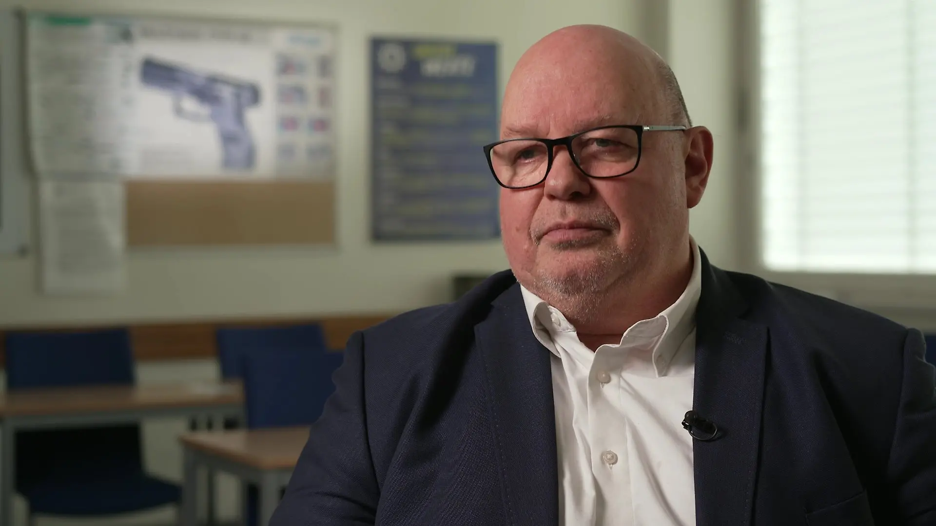 Polizei-Experte Rafael Behr kritisiert im Gespräch mit RTL: „Dass die Bodycam nicht eingeschaltet wurde, ist ein Skandal.“