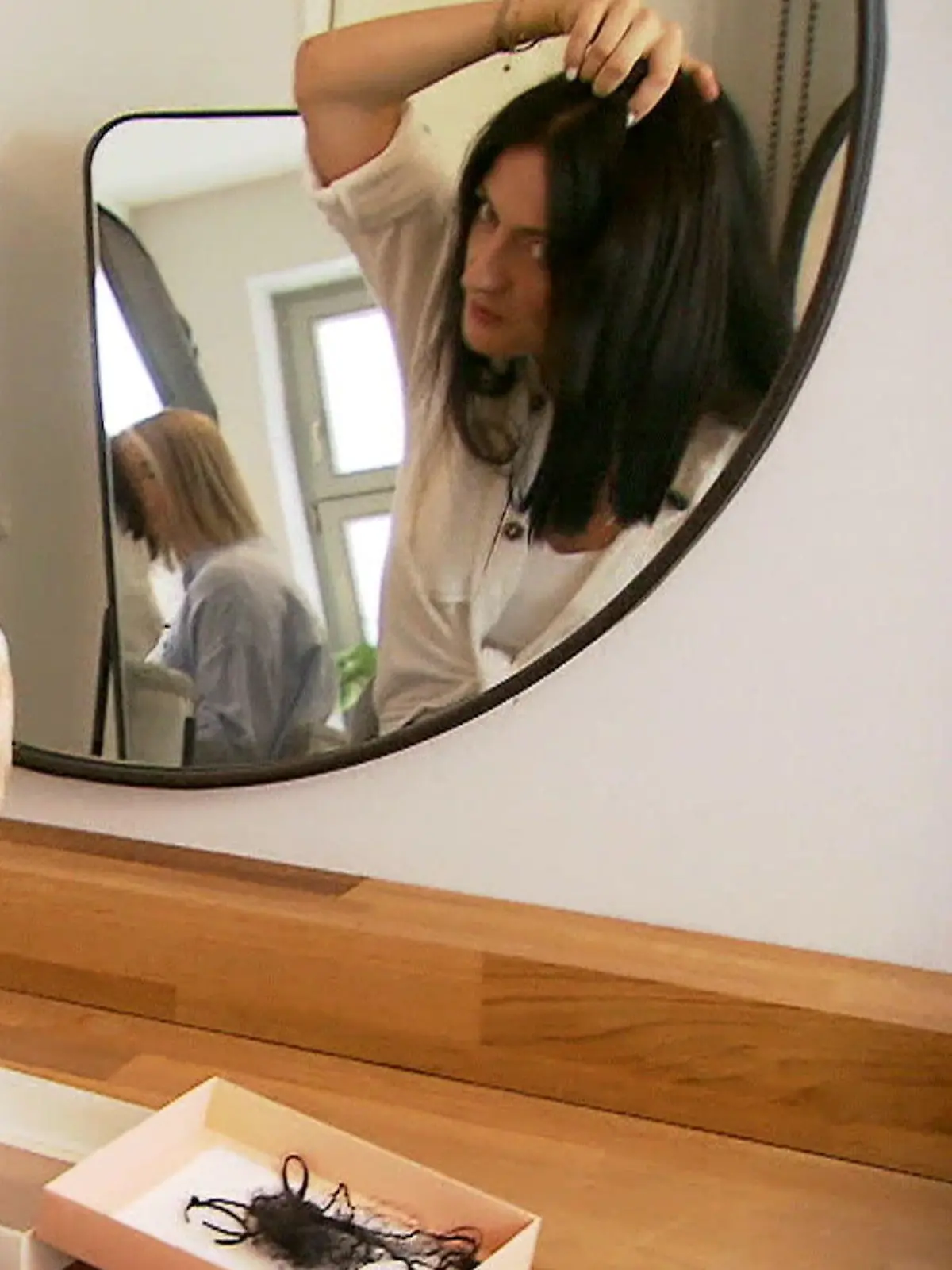 Wie gut sind Haar-Extensions für zu Hause? RTL macht den Test.