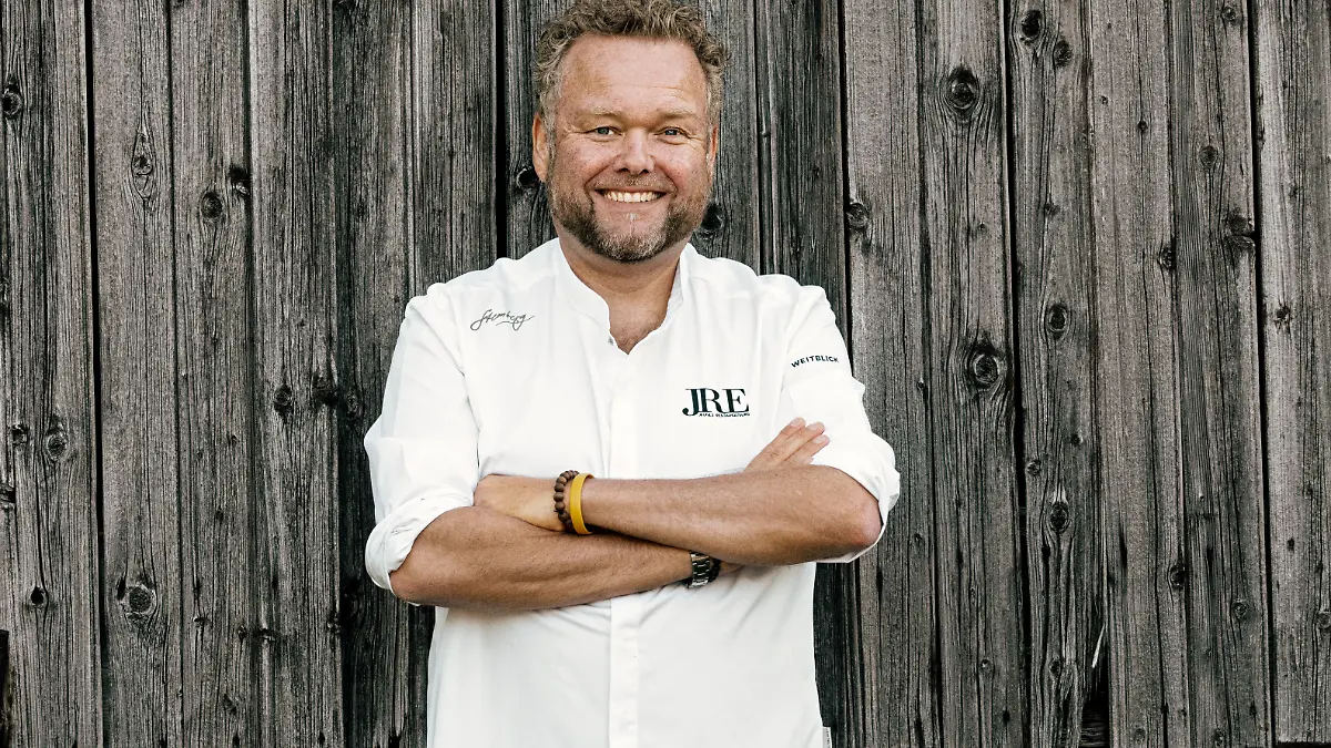 DKV_portrait 2_stemberg_2024_©Mario Stockhausen_The_Golden_Circle.jpg