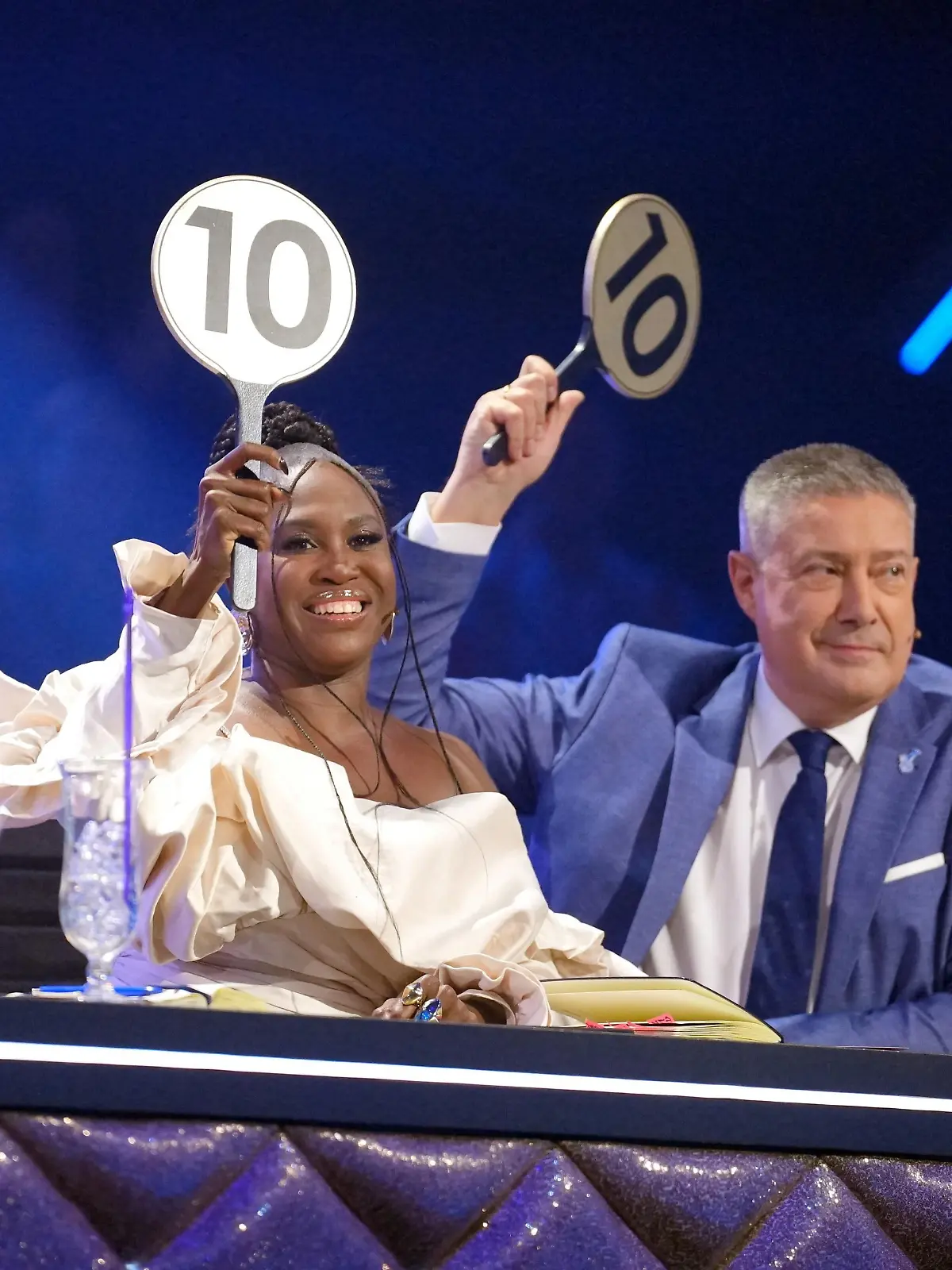 Bild zu: "Premiere für den Contemporary! Das sind die Tänze in der zweiten „Let’s Dance” Show"