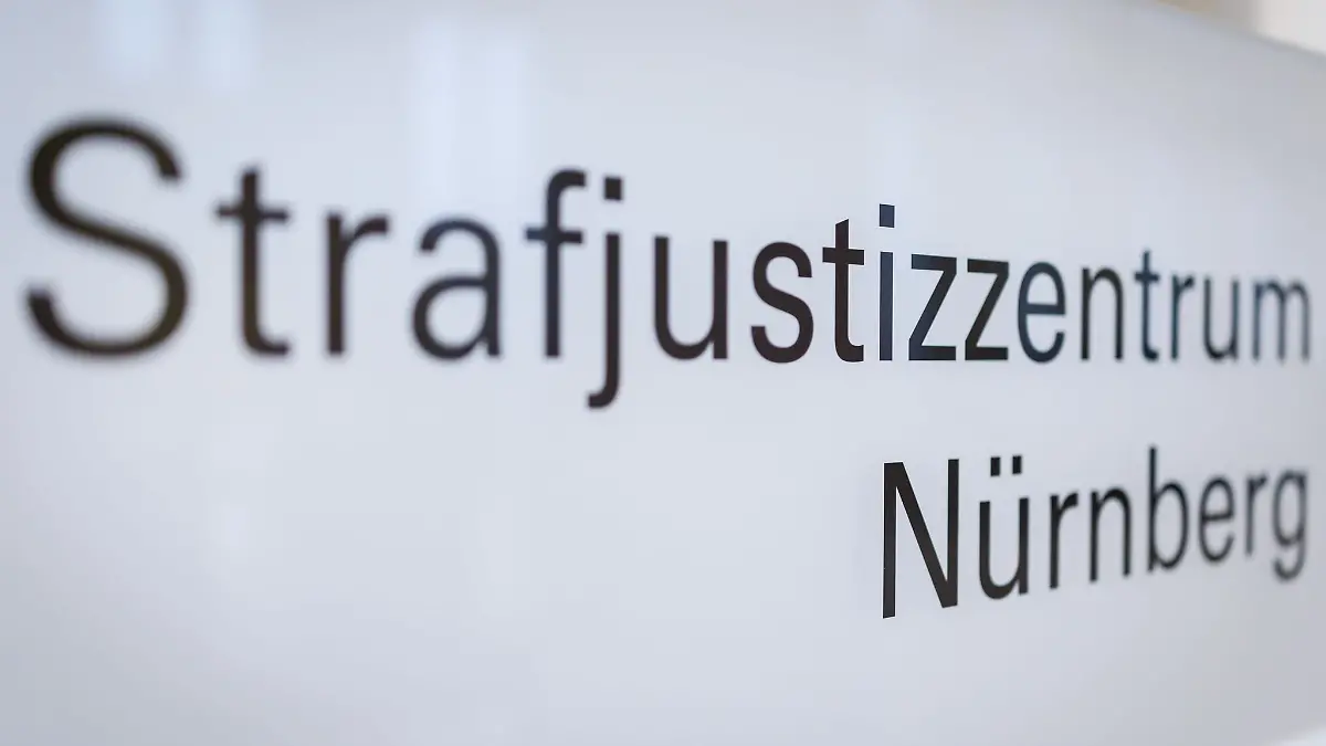 Das Opfer sollte am ersten Prozesstag als Zeugin aussagen.