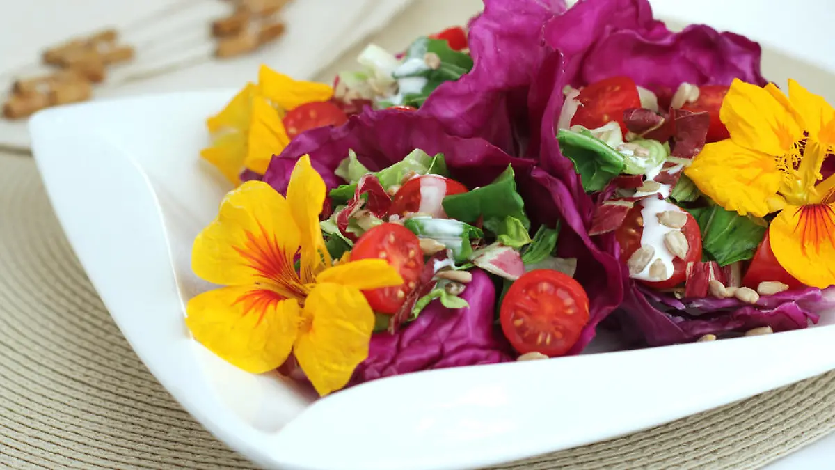 Blumiger Sommeranfang: Drei bunte Rezepte mit Juni-Gemüse