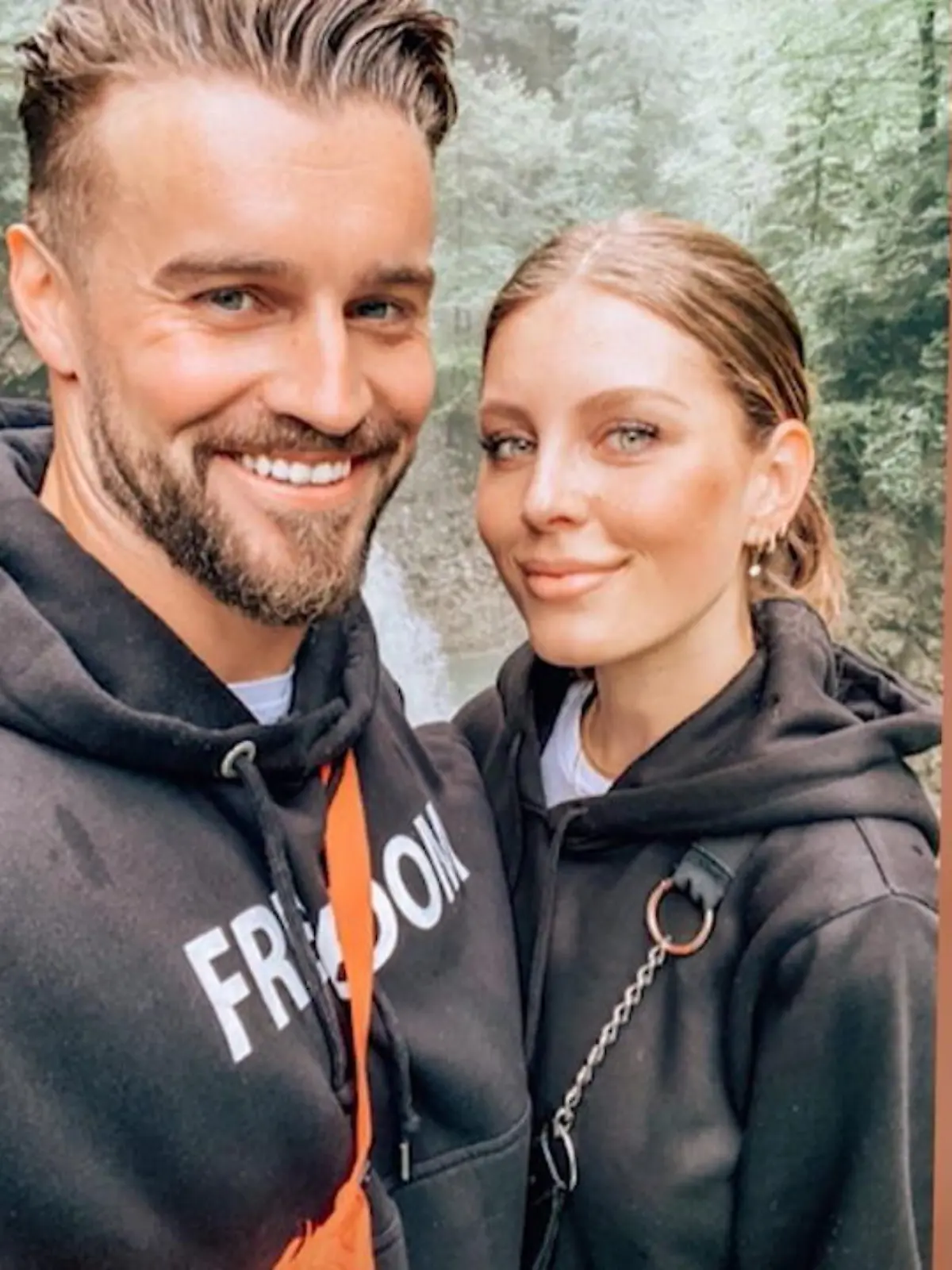 Bild zu: "Kuppelshow-Stars freuen sich mit Alex & Wio"