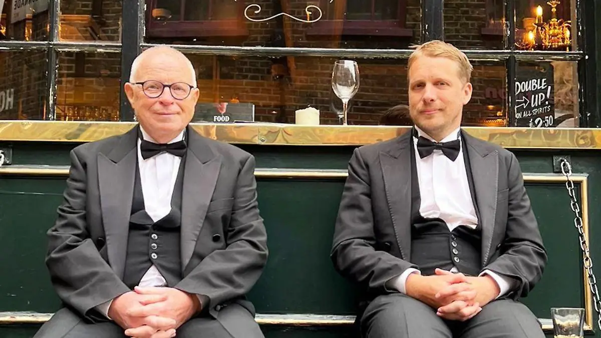 Gerhard Pocher und Oliver Pocher.

Die Verwendung des sendungsbezogenen Materials ist nur mit dem Hinweis und Verlinkung auf RTL+ gestattet.