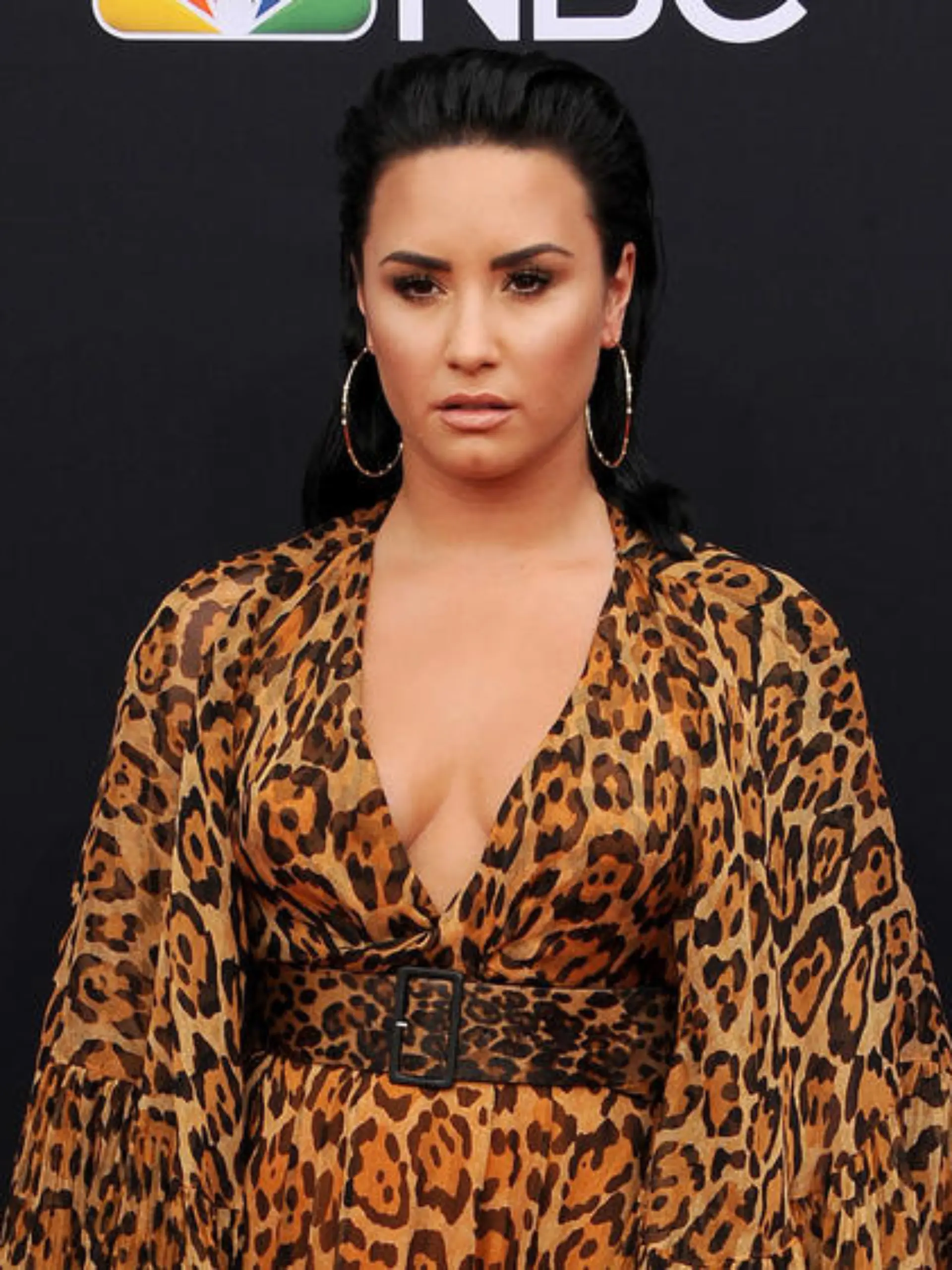 Kussfotos in der Wüste: Demi Lovato heizt Verlobungsgerüchte an