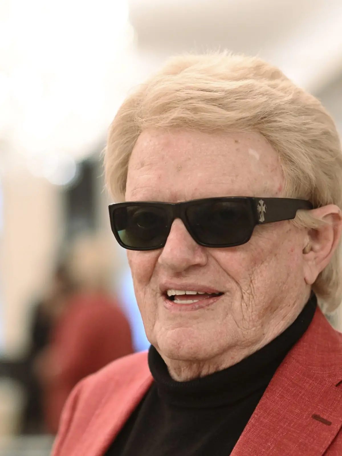 Bild zu: "Sorge um Heino! Schlagerstar (87) muss Konzerte absagen "