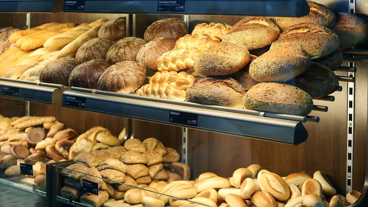 Die Einbrecher bedienten sich in der Bäckerei. (Symbolbild)