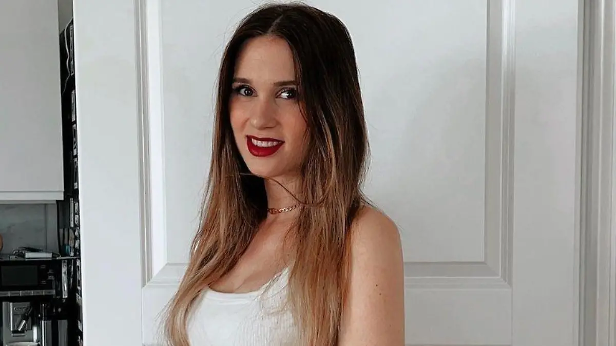 Vanessa von "Coupleontour" teilt ihren ersten Mutter-Tochter-Schnappschuss.