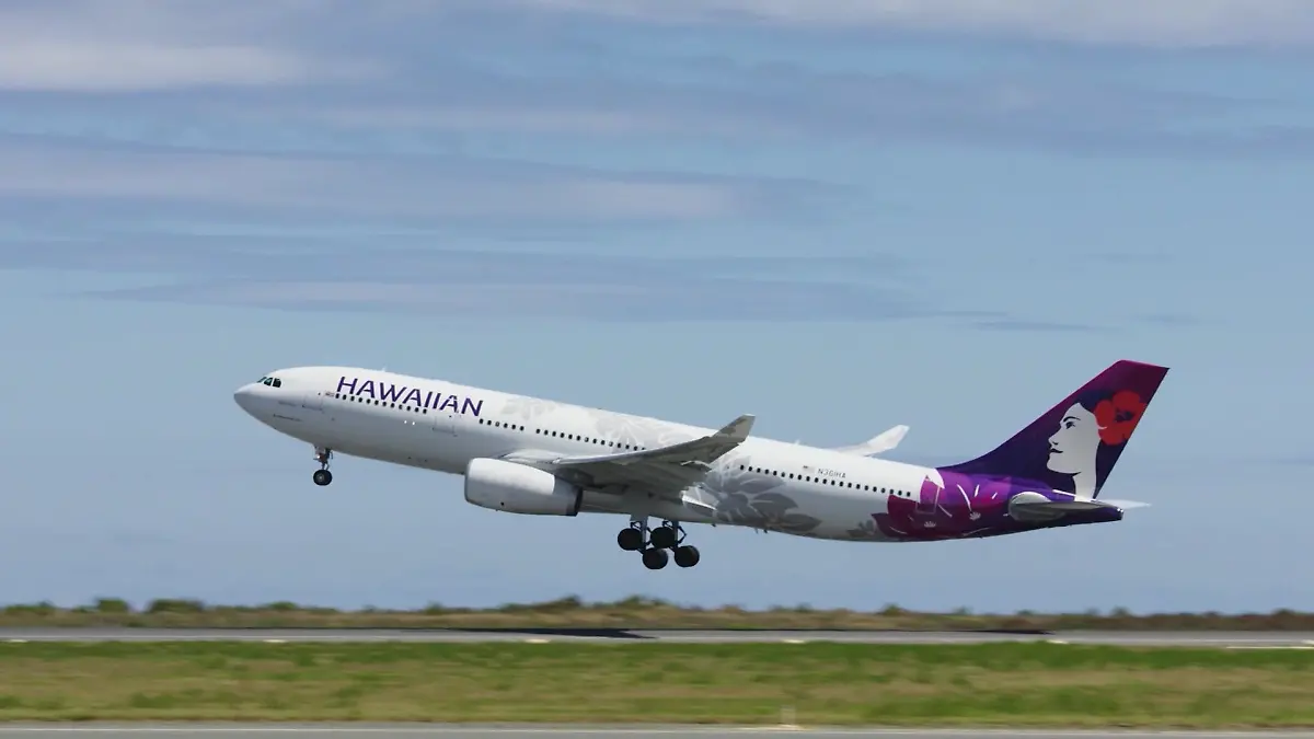 In einem Flugzeug der Hawaiian Airlines ist während der Landung ein Handy explodiert.