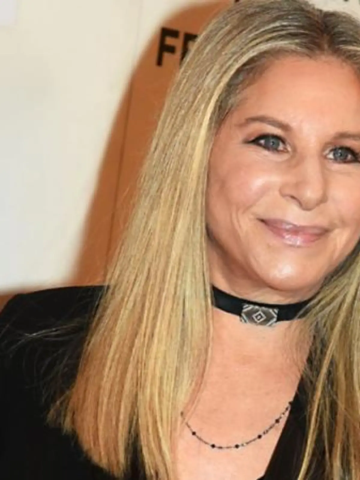 Barbra Streisand verschenkt Disney-Anteile