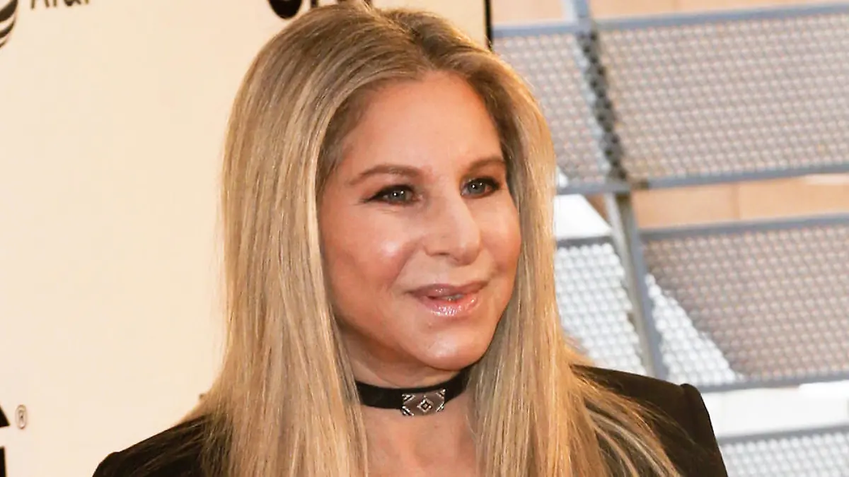 Barbra Streisand macht George Floyds Tochter ein besonderes Geschenk
