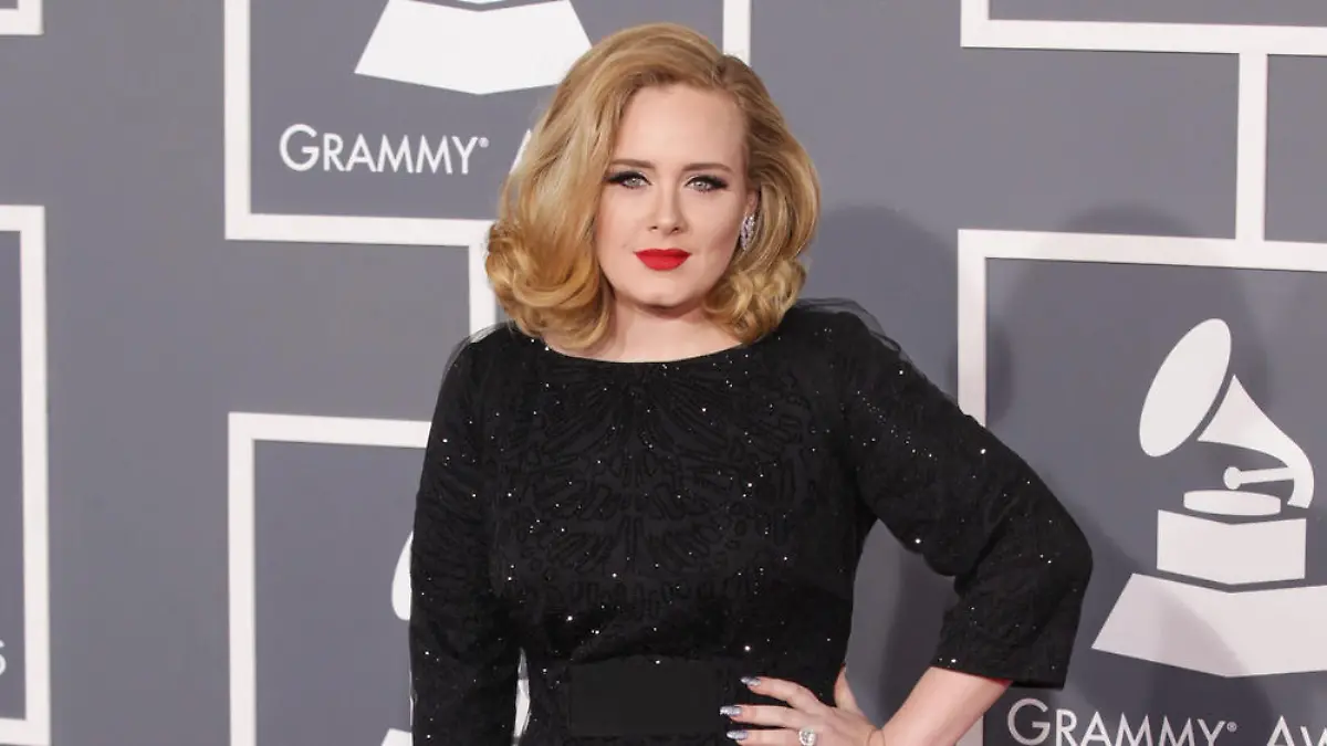 Gedenken an Grenfell-Tower-Opfer: Adele kämpft mit den Tränen