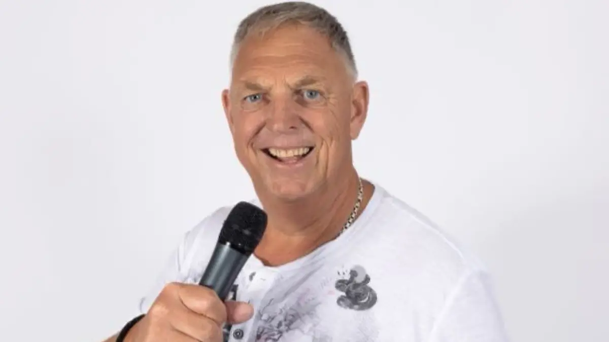 DJ Jürgen Brosda hat am Ballermann schon viel gesehen. Aktuell ist die Stimmungsgranate die Stimme der Bierstraße
