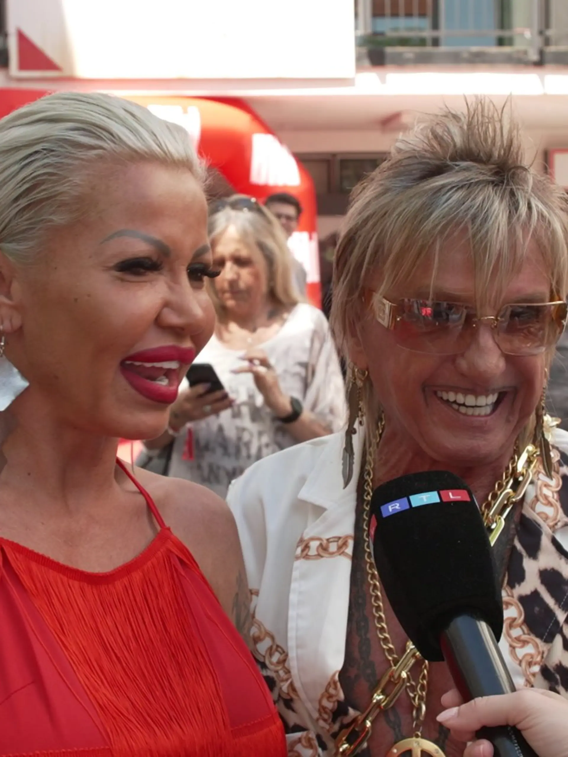 Ginger und Bert Wollersheim zusammen beim Bild-Renntag 2025. 