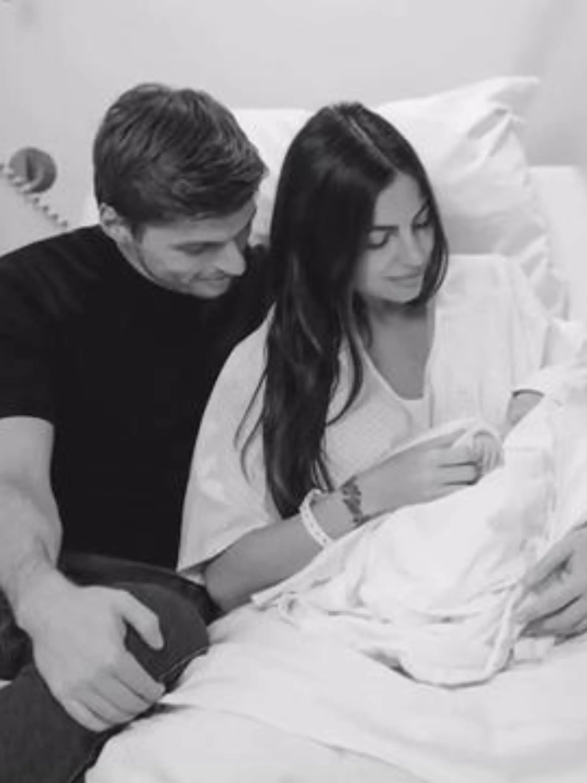 Bild zu: "Max Verstappen erstmals im Papa-Glück"