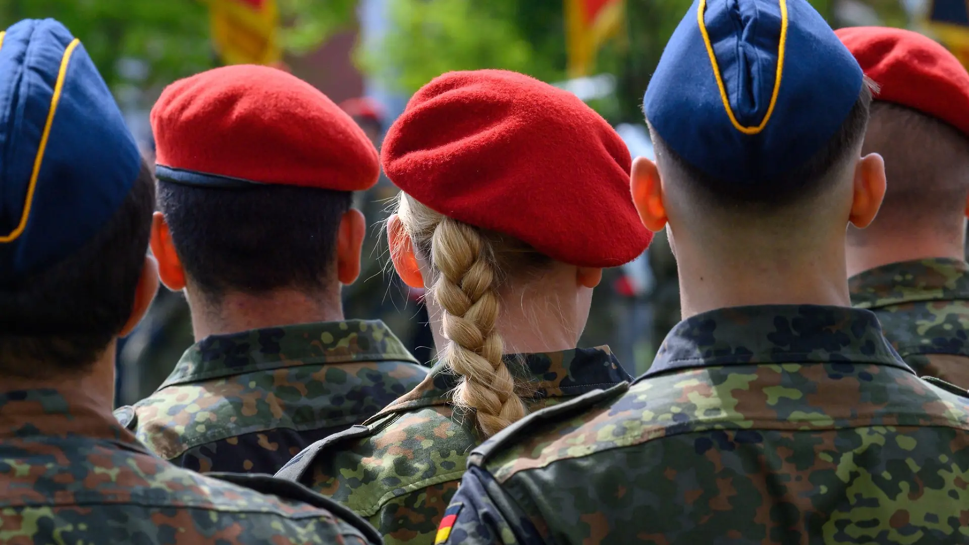Die Bundeswehr hat in Rheinland-Pfalz rund 23.000 Beschäftigte. Darunter sind 14.000 Soldatinnen und Soldaten sowie 9.000 zivile Mitarbeitende. (Archivbild)