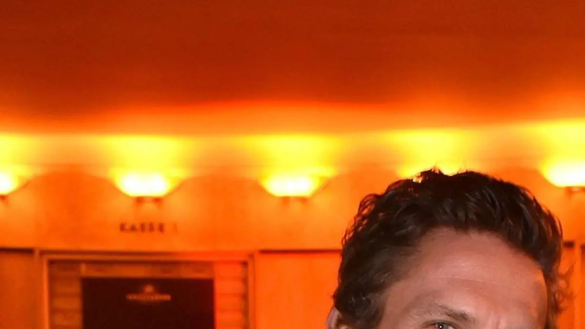 Peer Kusmagk und Janni Hönscheid bei der Verleihung vom B.Z.-Kulturpreis am 24.01.2017 in Berlin B.Z. Kulturpreis 2017 in Berlin PUBLICATIONxINxGERxSUIxAUTxONLY

Peer Kusmagk and Janni Hönscheid at the award Ceremony of B Z Culture Prize at 24 01 2017 in Berlin B Z Culture Prize 2017 in Berlin PUBLICATIONxINxGERxSUIxAUTxONLY  