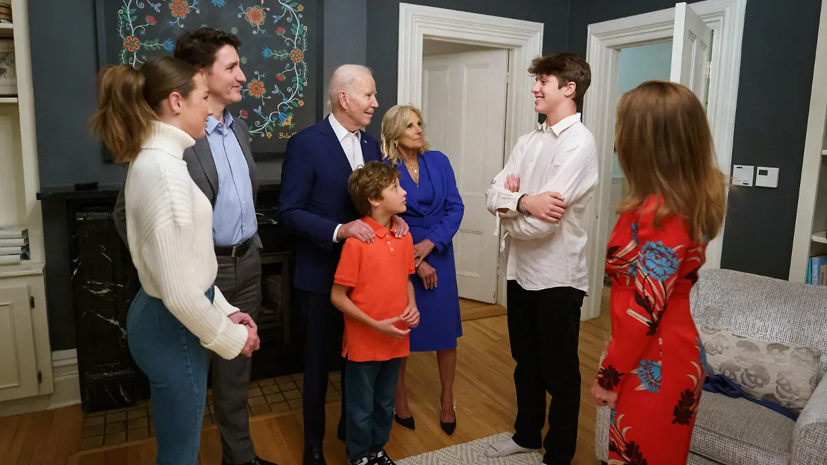 Canadian Prime Minister Justin Trudeau and his wife Sophie Gregoire Trudeau, with their children Xavier, Ella-Grace and Hadrien, host U.S. President Joe Biden and U.S. first lady Jill Biden at Rideau Cottage in Ottawa, Ontario, Canada March 23, 2023. Adam Scotti/Prime Minister's Office/Handout via REUTERS THIS IMAGE HAS BEEN SUPPLIED BY A THIRD PARTY.