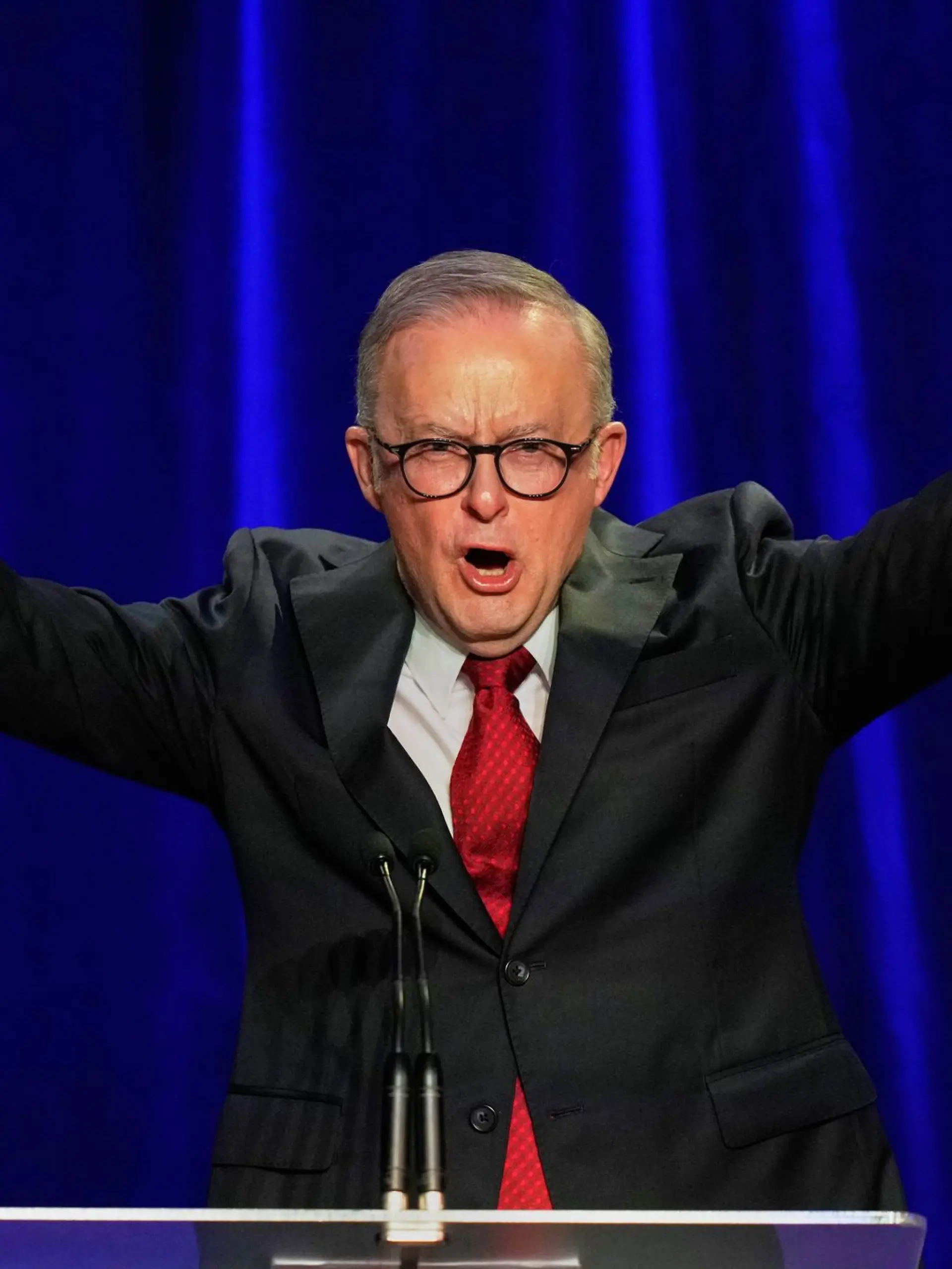 Bild zu: "Sex-Skandal! Australischer Premierminister will mit Popstar ins Bett"