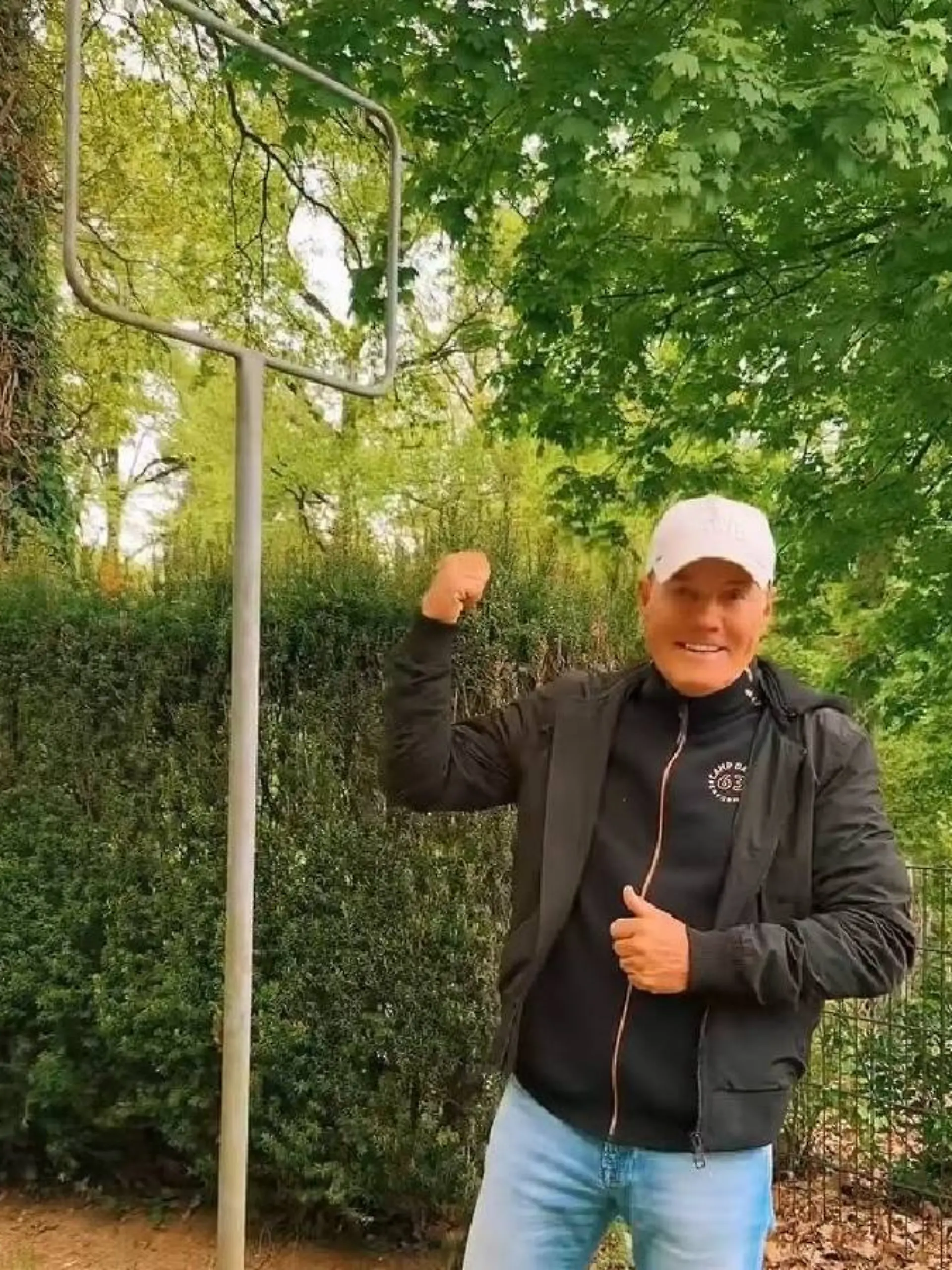 Dieter Bohlen auf der Jagd nach dreisten Tötensen-Dieben.