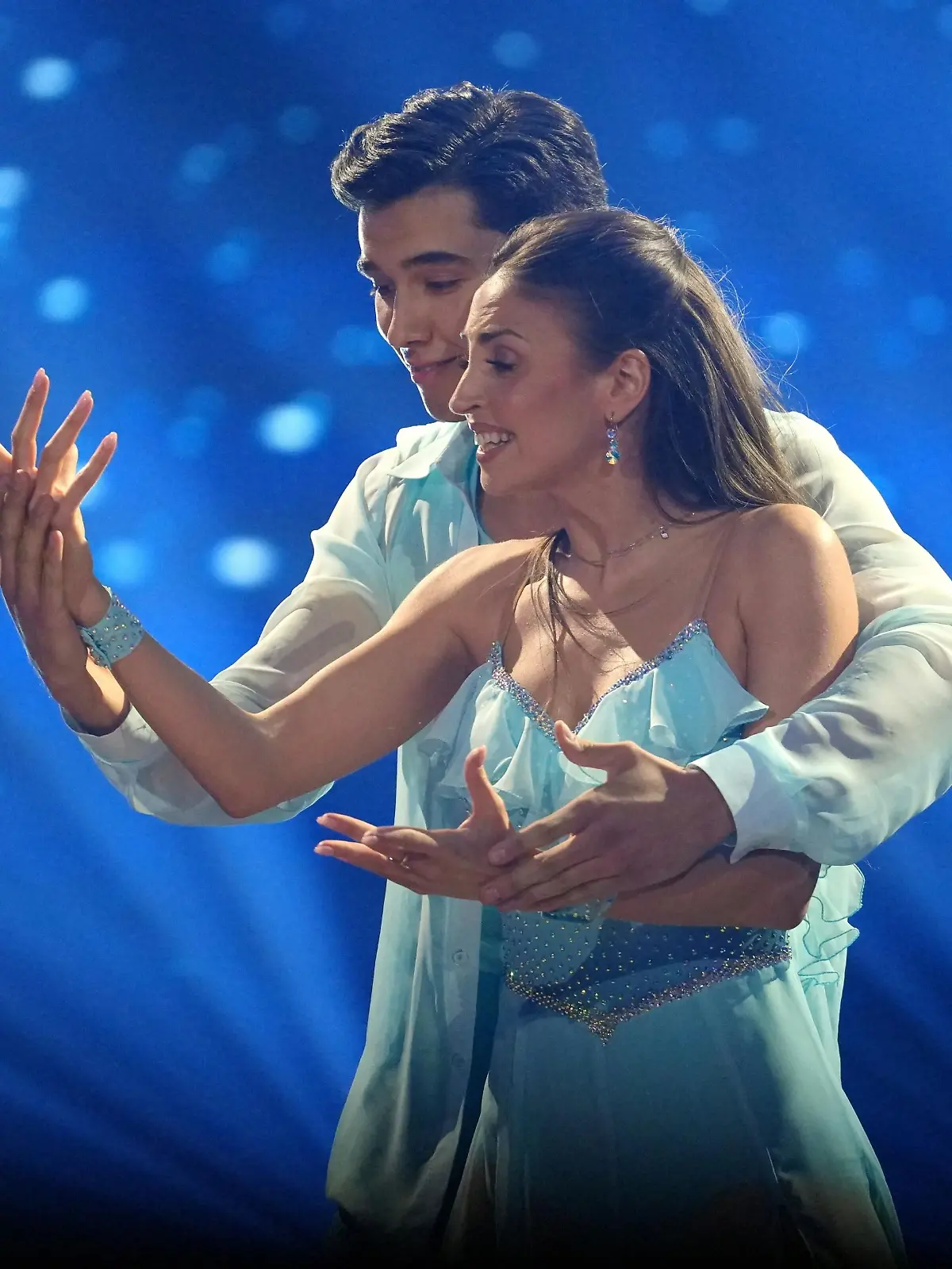 Diego Pooth und Ekaterina Leonova tanzen bei den Magic Moments einen Freestyle.