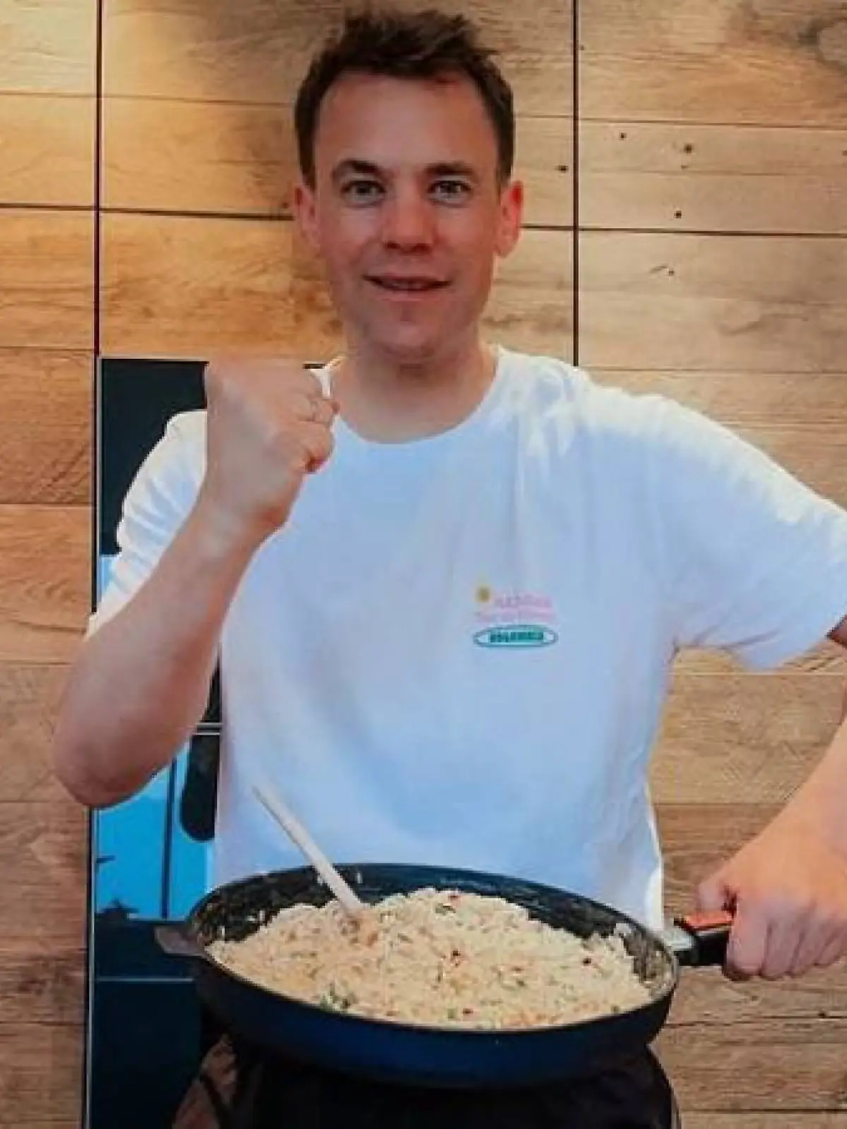 Manuel Neuer kocht Meister-Risotto