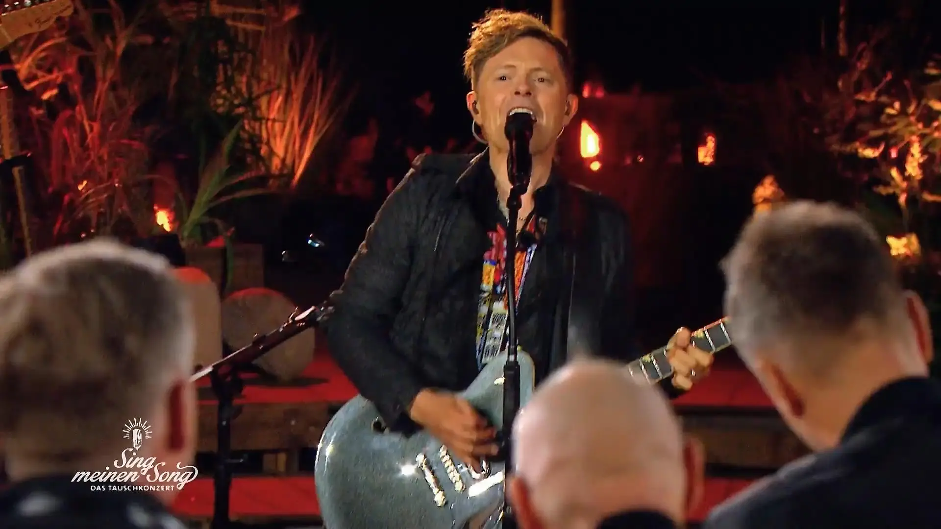 Rocken mit Michael Patrick Kelly Angus Young-Walk inklusive