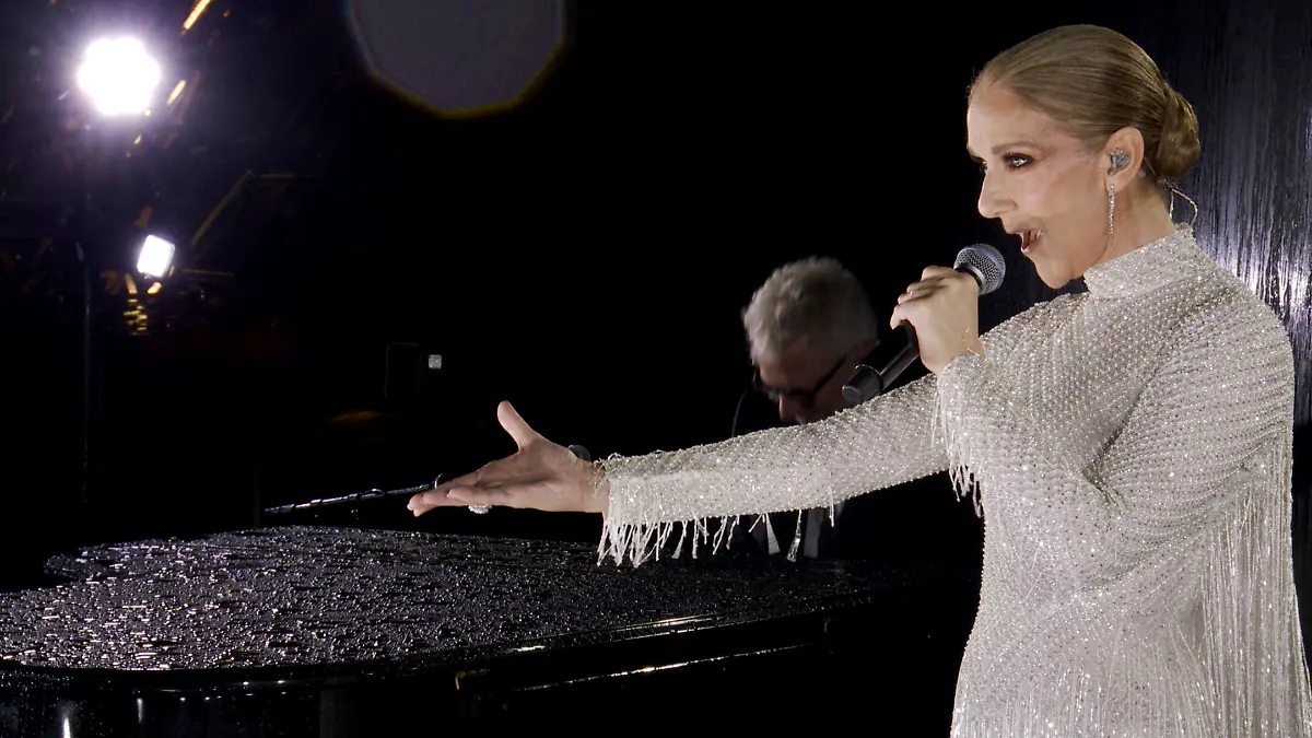 Celine Dion bei ihrem Auftritt in Paris