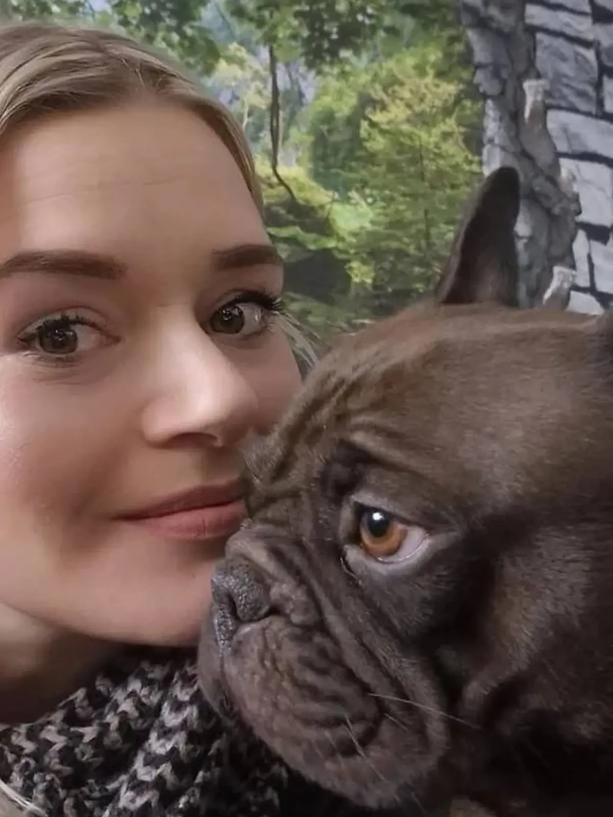 Bild zu: "Seit Ostern gilt die Mutter als vermisst – jetzt wurde Sandras Hund neben einer Leiche gefunden"