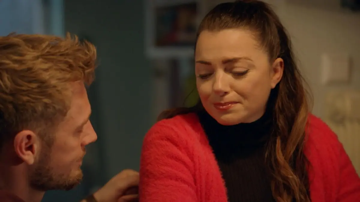 Emily ist krank vor Sorge um Kate GZSZ-Folge 8271 vom 7. Mai 2025 auf RTL+