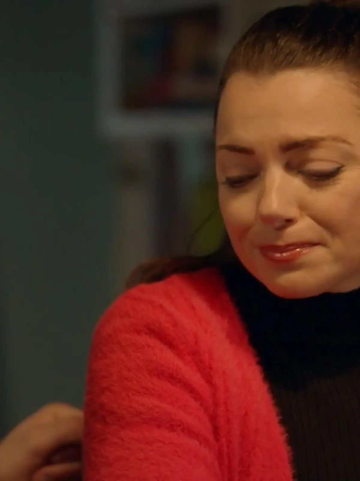 Bild zu: "Emily ist krank vor Sorge um Kate"