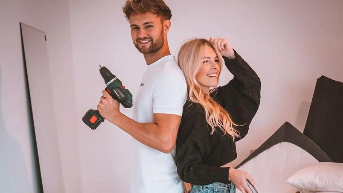 Ex-Bachelorette-Boy Daniel Lott ist mit seiner Freundin Eva zusammengezogen.